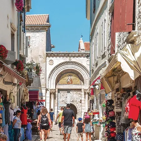 Two-bedroom In Cervar Porat Apartmán *