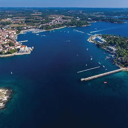 Two-bedroom In Cervar Porat * Porec