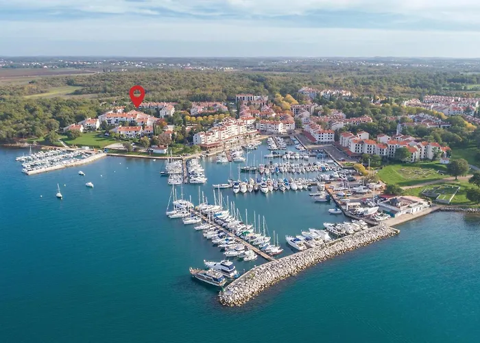 Two-bedroom In Cervar Porat Apartmán Poreč